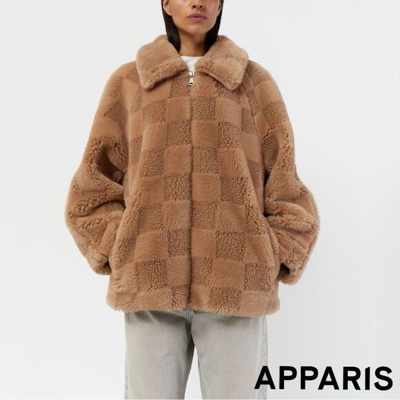 APPARIS **NWT** Lucy Textured Checkerboard Oversized Teddy Jacket Butterscotch - Picture 1 of 13